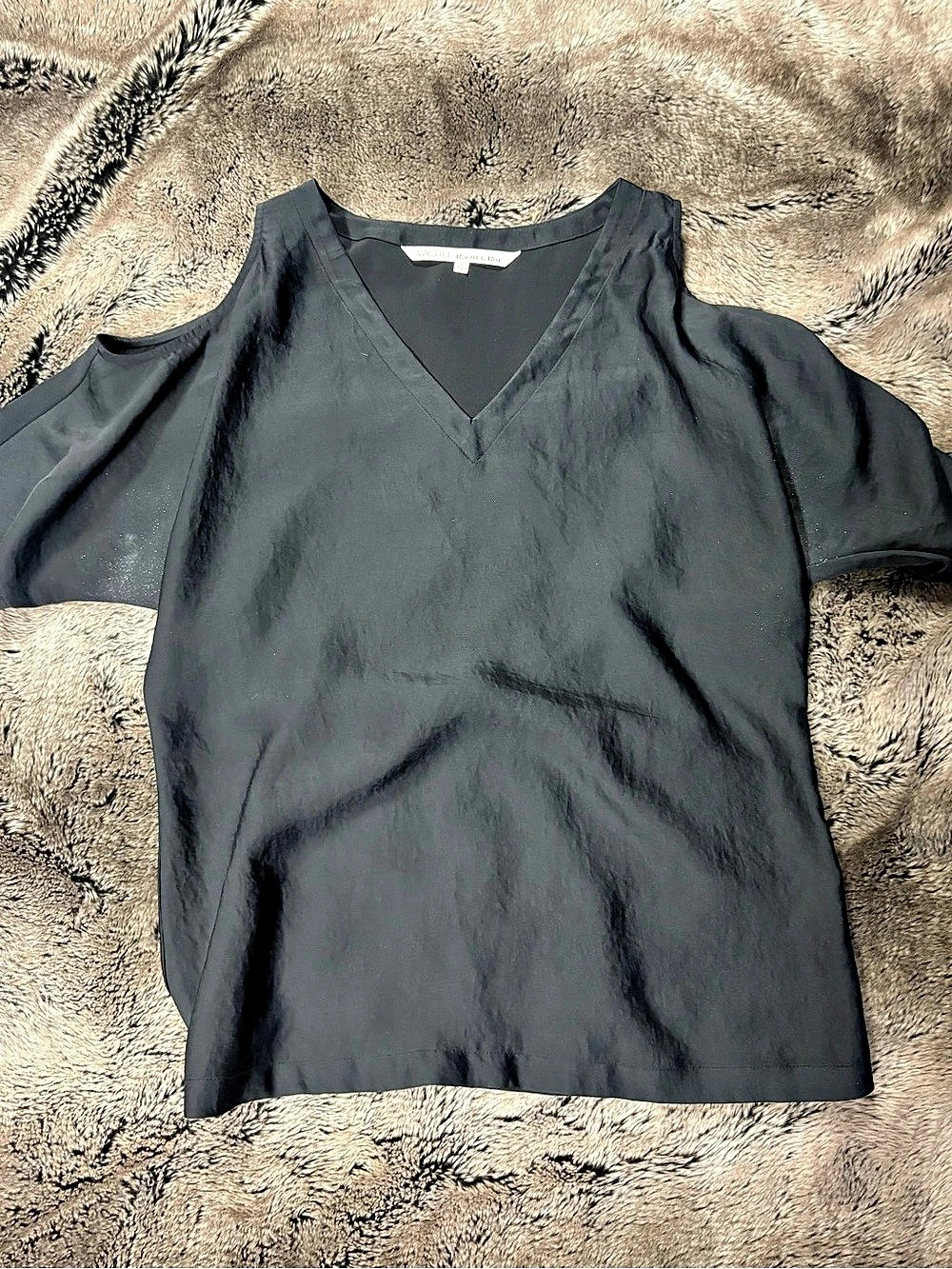 Rachel Roy Short Sleeve V-Neck Black Size Small Like New